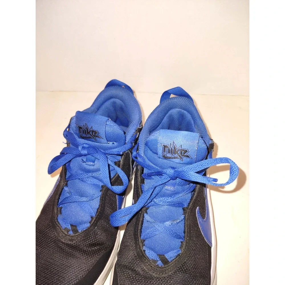 Nike Team Hustle D10 GS Basketball Shoes Black Game Royal Blue CW6735-001 Sz 5Y